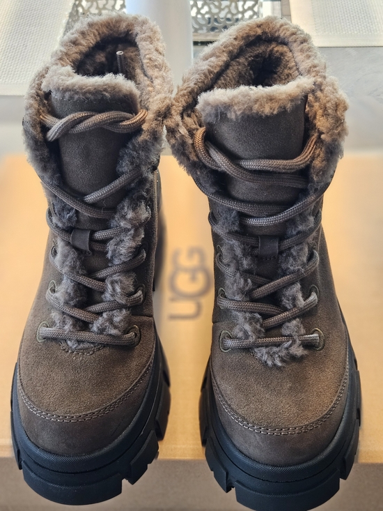 UGG Shoes - UGG Women's Brooklyn  Lace-Up Cuff Ankle Boots Stacked Heel - Size: US 7/ UK 38